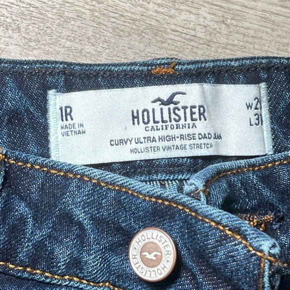 Hollister, curvy‎ ultra high rise Dad Jean size 1 regular - Picture 3 of 7